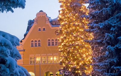 Die Stadtverwaltung Schöneck wünscht Ihnen eine besinnliche Weihnachtszeit