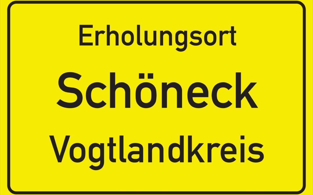 Schöneck trägt als erste Kommune in Sachsen den Titel Erholungsort auf ihren Ortsteingangstafeln